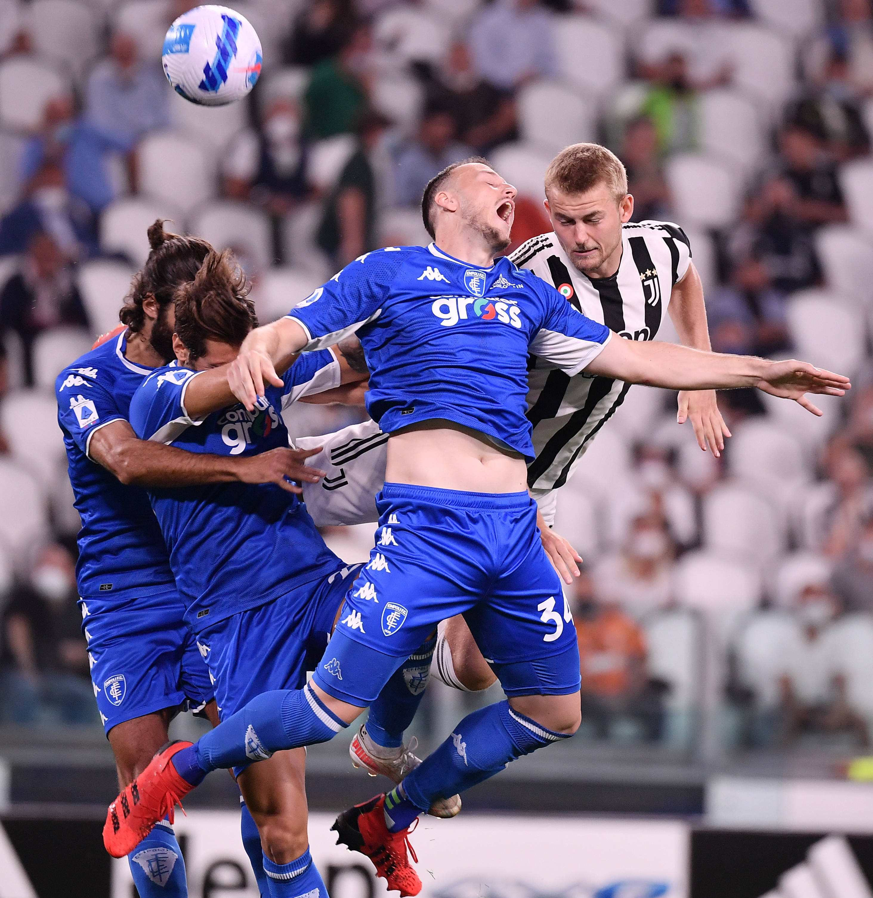 下底传中方 下底传中方