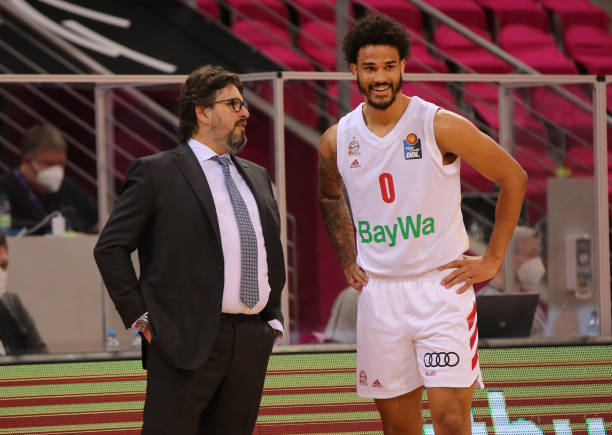 更是每一位 更是每一位