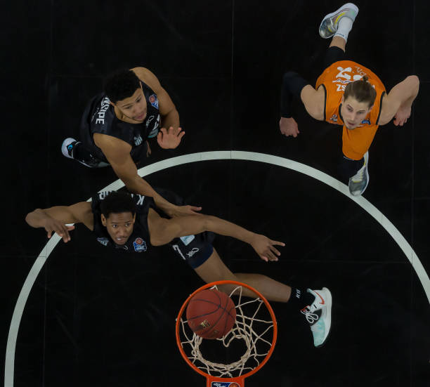 季与西部前 季与西部前