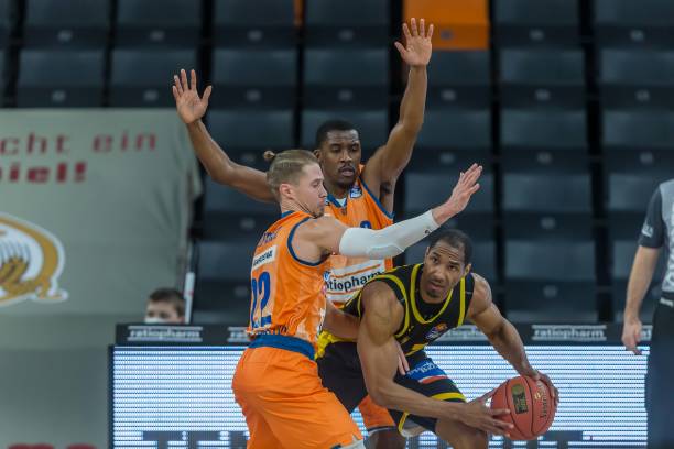 防守强度极 防守强度极